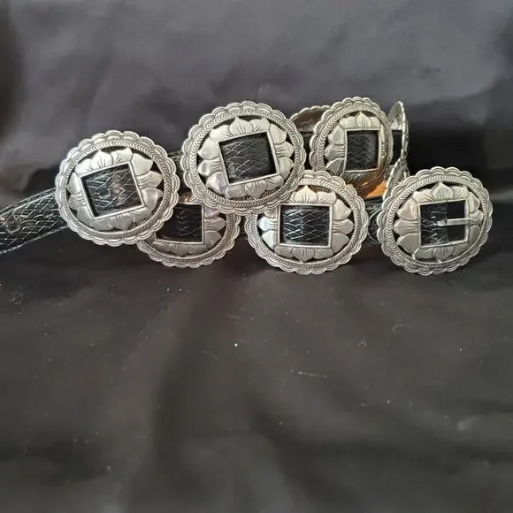 Vintage BRIGHTON 1993 Women's Black Leather Belt Silver Concho Sunflower 37" - Picture 3 of 9